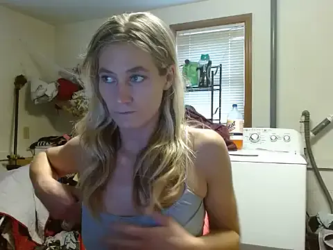 AnnAbbey – webcam model profile photo Image 14