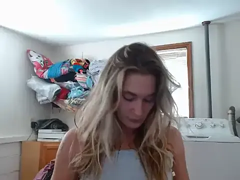 AnnAbbey – webcam model profile photo Image 17