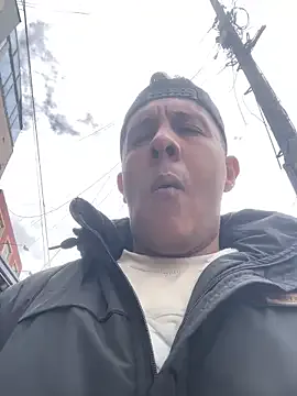 Gia – webcam model profile photo Image 7