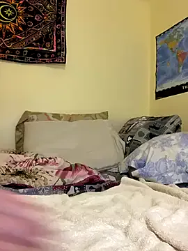 Gia – webcam model profile photo Image 9