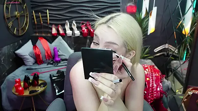 MistressDarsy – webcam model profile photo