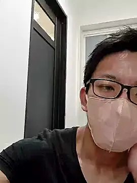 MiraKova – webcam model profile photo Image 11