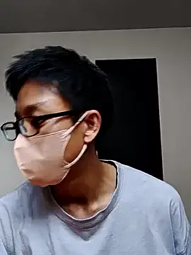 MiraKova – webcam model profile photo Image 8