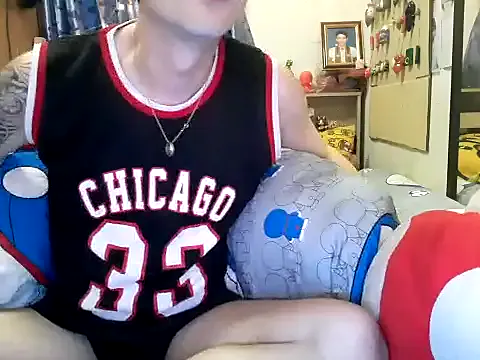 Dolce – webcam model profile photo Image 9