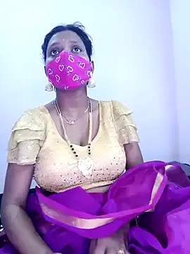 MiraKova – webcam model profile photo Image 2