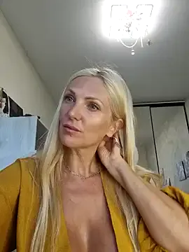 CatalinaDalessio – webcam model profile photo Image 8