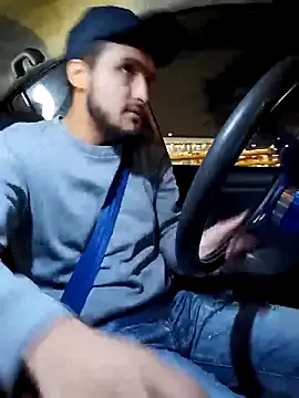 Dolce – webcam model profile photo Image 9