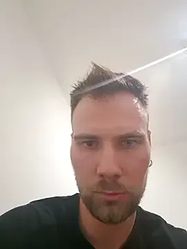 Dolce – webcam model profile photo Image 15