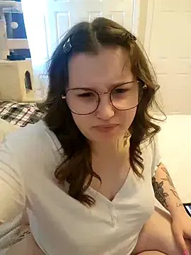 MollyBoston – webcam model profile photo Image 3