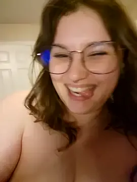 MollyBoston – webcam model profile photo Image 7