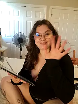 MollyBoston – webcam model profile photo Image 8