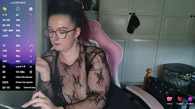 HannaMo – webcam model profile photo Image 11