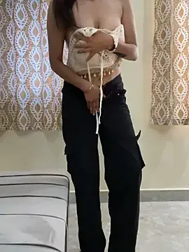 CatalinaDalessio – webcam model profile photo Image 5