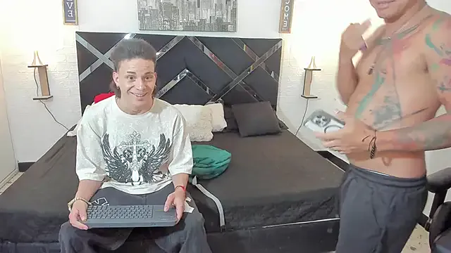 Dolce – webcam model profile photo Image 17