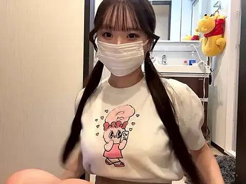 Dolce – webcam model profile photo Image 4