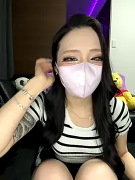 Gia – webcam model profile photo Image 12