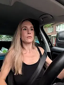 MissyMoon – webcam model profile photo Image 8