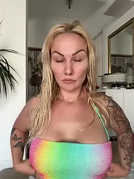 PollyElfi – webcam model profile photo Image 8