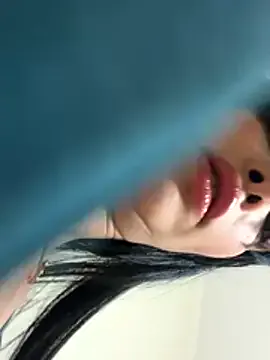 Marieltessa_69 – webcam model profile photo Image 10