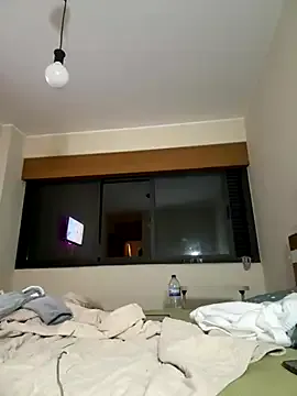 Marieltessa_69 – webcam model profile photo Image 3