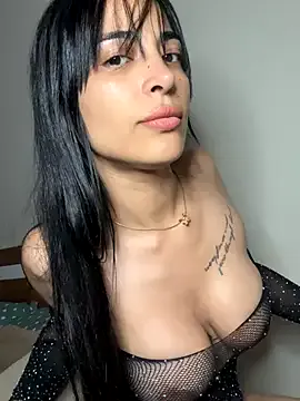 Marieltessa_69 – webcam model profile photo Image 4