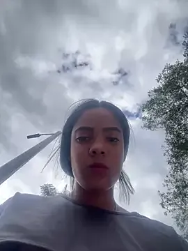 MadelineLane – webcam model profile photo Image 12