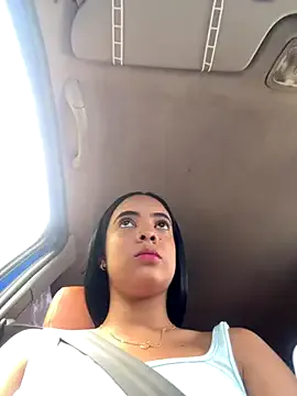 MadelineLane – webcam model profile photo Image 17