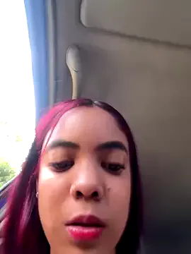 MadelineLane – webcam model profile photo Image 6