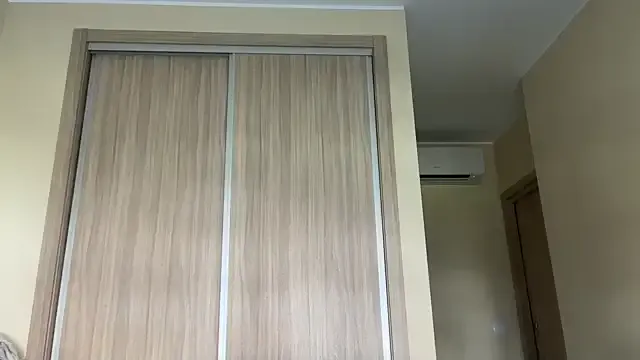 JessieLiu – webcam model profile photo Image 11