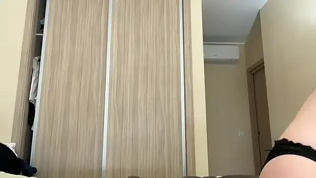 JessieLiu – webcam model profile photo Image 13