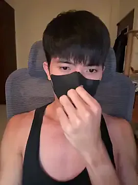 Dolce – webcam model profile photo Image 18