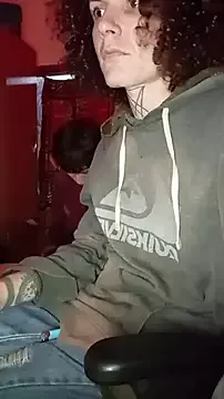 MiraKova – webcam model profile photo Image 12