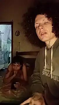 MiraKova – webcam model profile photo Image 15