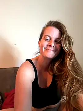 KateGale – webcam model profile photo Image 11