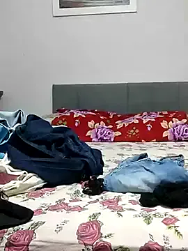 IsabelleBianchi – webcam model profile photo Image 17