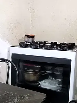 IsabelleBianchi – webcam model profile photo Image 2