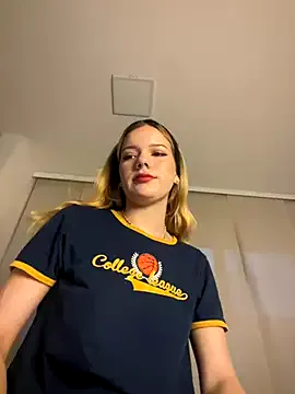 CatalinaDalessio – webcam model profile photo Image 9