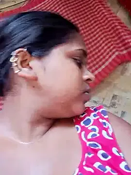 VenusRusell – webcam model profile photo Image 2