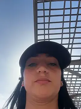 CocoaMilk18 – webcam model profile photo Image 16