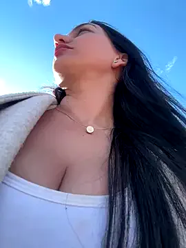 CocoaMilk18 – webcam model profile photo Image 17