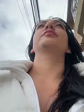 CocoaMilk18 – webcam model profile photo Image 4