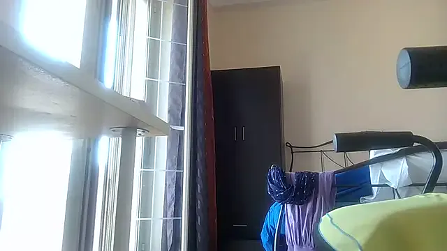 susuya_sha – webcam model profile photo Image 9