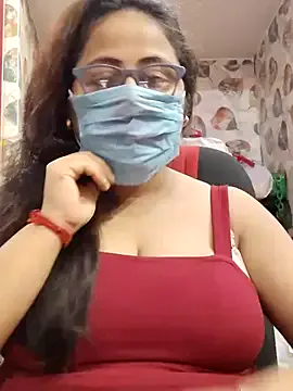 Dolce – webcam model profile photo Image 16