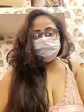 Dolce – webcam model profile photo Image 18