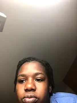 ChloeCerisse – webcam model profile photo Image 9