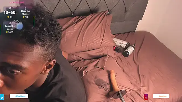 mio-japan – webcam model profile photo Image 12