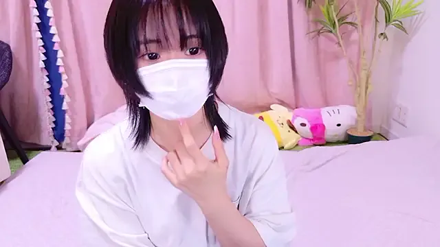 LT-333 – webcam model profile photo Image 12