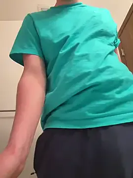 Dolce – webcam model profile photo Image 6