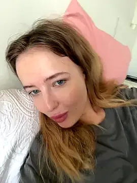 LizBentley – webcam model profile photo Image 17