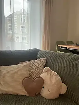 MayaHiper – webcam model profile photo Image 10